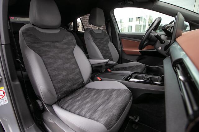 Volkswagen ID.5 Pro 77 kWh | Elek Trekhaak | Camera | android apple carplay |