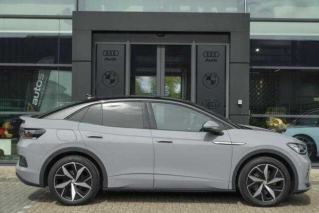 Volkswagen ID.5 GTX 300pk 77 kWh Sportstoelen Warmtepomp Trekhaak elektrisch NLauto 1e Eigenaar