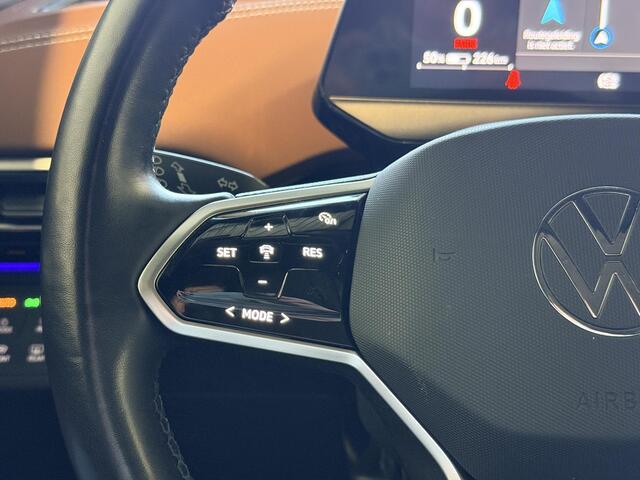 Volkswagen ID.5 Pro 77 kWh | All-in prijs incl. 12 mnd BOVAG garantie | Elek. Trekhaak | Panoramadak | IQ Light | 3D Camera | HUD