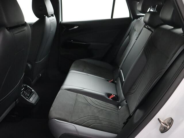 Volkswagen ID.5 Pro 77 kWh | SoH 95%! | ACC | Camera | Navigatie | LED!
