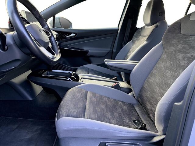Volkswagen ID.5 Pro 77 kWh | All-in prijs incl. 12 mnd BOVAG garantie | SOH 98 % | Stoel en stuurverw.