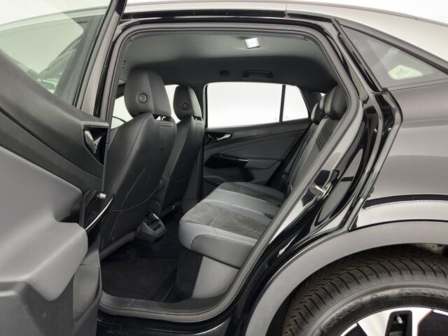 Volkswagen ID.5 Pro Business 77 kWh [3-Fase-11kW] {SoH-93%} (INCL.BTW) *HEAD-UP | LEATHER-FABRIC | FULL-LED | ADAPTIE-CRUISE | DIGI-COCKPIT | HEATED-COMFORTSEATS | KEYLESS | DAB+ | AMBIENT-LIGHT | NAVI-FULLMAP | CAMERA | TOWBAR | 19''ALU*