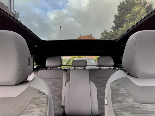 Volkswagen ID.5 Pro 77 kWh ACTIE! BETAAL NU 50% 13950 DE REST IN 2JAAR RENTEVRIJ
