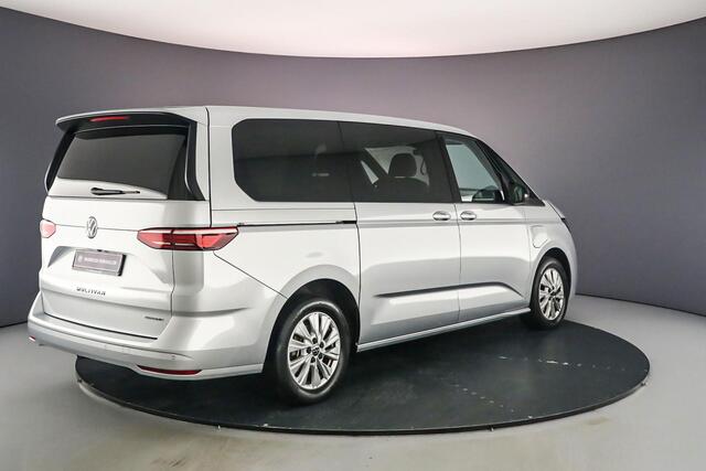 Volkswagen MULTIVAN Life 1.4 eHybrid L2H1 | 7-zits | Lederen bekleding | Trekhaak wegklapbaar | Camera | AdaptiveCruise |
