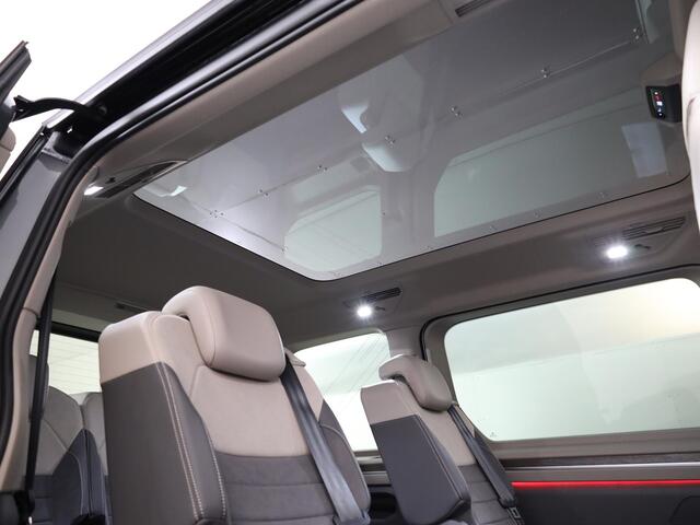 Volkswagen MULTIVAN 1.4 eHybrid L1H1 Style 150 pk Automaat (DSG) | Navigatie | Panoramadak | Parkeersensoren (Park assist) | Achteruitrijcamera | Elektr. schuifdeuren | Stoelverwarming |