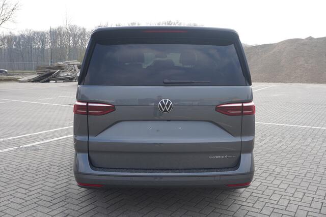 Volkswagen MULTIVAN 1.5 eHybrid L2 Bulli Edition 4-Motion 1.5 eHybrid L2 Bulli Edition 4-Motion, IQ Light koplampen, 7-persoons Vis-a-Vis, Navigatie, Trekhaak