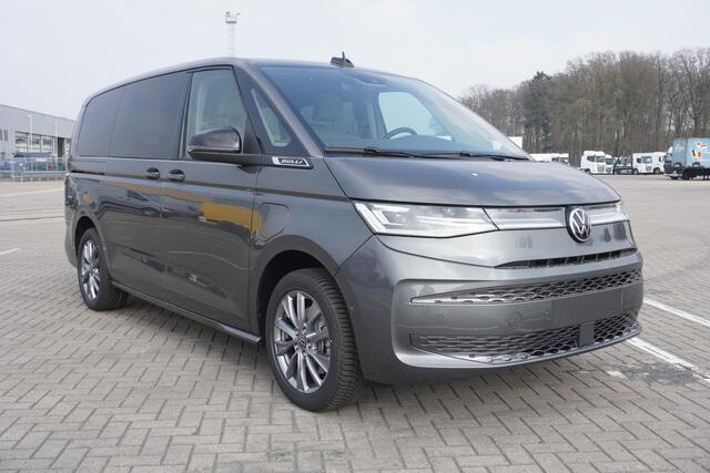 Volkswagen MULTIVAN 1.5 eHybrid L2 Bulli Edition 4-Motion 1.5 eHybrid L2 Bulli Edition 4-Motion, IQ Light koplampen, 7-persoons Vis-a-Vis, Navigatie, Trekhaak