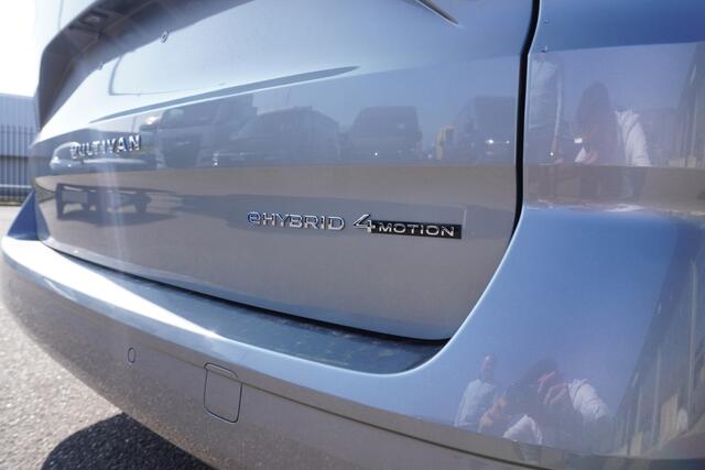 Volkswagen MULTIVAN 1.5 eHybrid L2 Economy Business 4-Motion 1.5 eHybrid L2 Economy 4-Motion, Climatronic, 7-persoons, Navigatie, Trekhaak