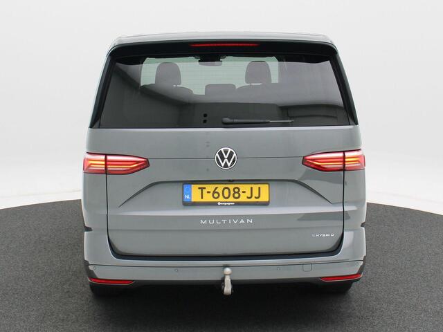 Volkswagen MULTIVAN 1.4 218 Pk Automaat eHybrid L2H1 Style | 7 Persoons | Adaptive Cruise | CarPlay | Camera | Panoramadak | Stoelverwarming | Trekhaak | 23.392 Km!!