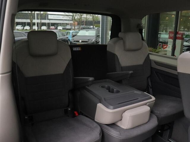 Volkswagen MULTIVAN Bedrijfswagens Bulli Edition L2 1.5 eHybrid EU6 180 kW | 4-Motion | Elektrische deuren | Trekhaak | Panoramadak | Camera | 7 persoons |