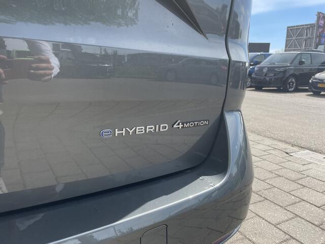 Volkswagen MULTIVAN 1.5 eHybrid L2 Bulli Edition 4Motion | 7 zitplaatsen | ACC | Camera | Panoramadak
