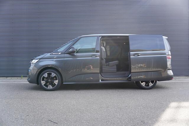 Volkswagen MULTIVAN 1.5 eHybrid L2 Bulli Edition 4-Motion 1.5 eHybrid L2 Bulli Edition 4-Motion, IQ Light koplampen, 7-persoons Vis-a-Vis, Navigatie, Trekhaak, Comfortstoelen met Art-velours