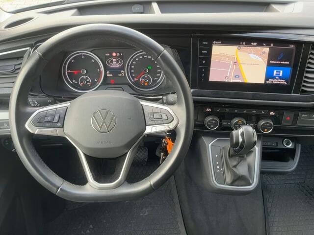Volkswagen MULTIVAN T6.1 2.0 TDI L1H1 4Motion Generation SIX 204 PK DSG ACC EL. Stoelverstelling LED Trekhaak Leder 2 Schuifdeuren