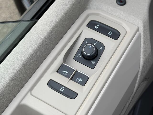 Volkswagen MULTIVAN 1.5 eHybrid L2 Bulli Edition 4Motion | Luxe versie | Elektrische schuifdeuren | Trekhaak | Alcantara | 360 Camera | Rijklaar incl. garantie