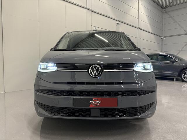 Volkswagen MULTIVAN 1.4 eHybrid EDITION 7p. PURE-GREY/PANO/EL.TREKHAAK/ACC/CAMERA/IQ-LIGHT/SFEER/CARPLAY/NAVI/EL.SCHUIFDEUREN/18"BLACK/PARK-ASSIST/UNIEKE AUTO, KLEUR PURE-GREY MET ZWART DAK/EDITION UITVOERING