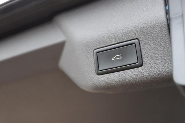 Volkswagen MULTIVAN 1.4 eHybrid L1H1 Life Business 218pk DSG6 7p.