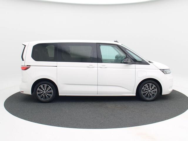 Volkswagen MULTIVAN 1.4 eHybrid 218 Pk Automaat L2H1 Style | 6 Peroons | Stoelverwarming | Camera | Climatronic | Cruise Control | CarPlay | Navigatie | 17 Inch | 55.389 Km !!