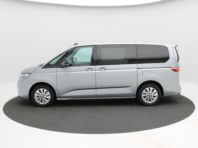 Volkswagen MULTIVAN 1.4 eHybrid 218 Pk Automaat L2H1 Style 7 Persoons | Panorama dak | Trekhaak | Stoelverwarming | Camera | CarPlay | Navigatie | 17 Inch | 19.071 Km !!