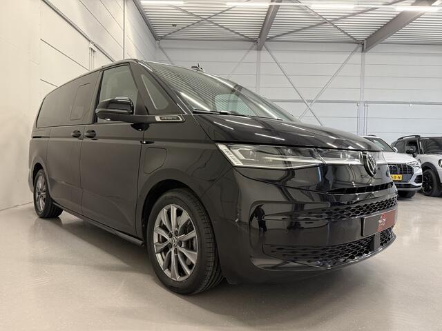 Volkswagen MULTIVAN 1.4 eHybrid L2 Energetic 6p. PANO/TREKHAAK/LEER/MASSAGE+VENTILATIE/H&K/HEAD-UP/CAMERA/ACC/ADAPTIVE-ONDERSTEL/ELECTR.SCHUIFDEUREN/18"/BLACK-PEARL/VOLLEDIGE VW DEALER HISTORIE, NET OH BEURT GEHAD!!