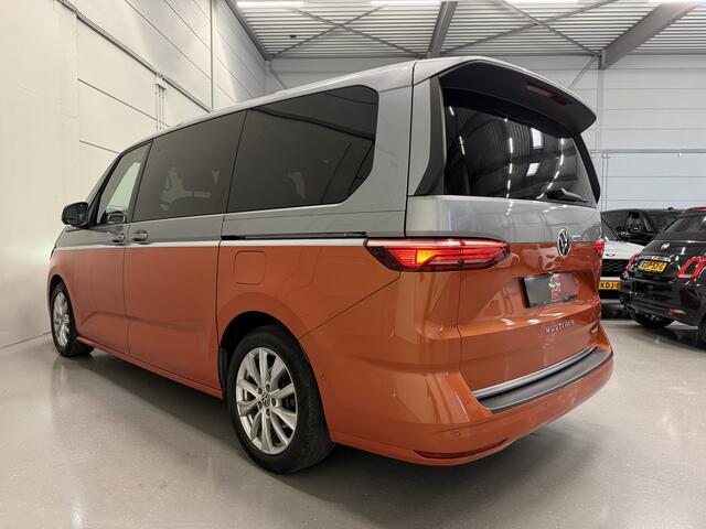 Volkswagen MULTIVAN 1.4 eHybrid L2 Energetic 7p. PANO/HEAD-UP/TREKHAAK/CAMERA/SFEER/CARPLAY/IQ-LIGHT/KEYLESS/ACC/ADAPTIVE-ONDERSTEL/18"/PRIVACY/TWO-TONE ORANGE-SILVER/VOLLEDIG VW DEALER HISTORIE
