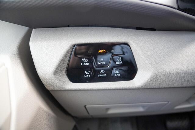 Volkswagen MULTIVAN 1.5I E-hybrid Edition L2 4x4 Panoramadak Leder Trekhaak Area view 19'' Lichtmetalen velgen