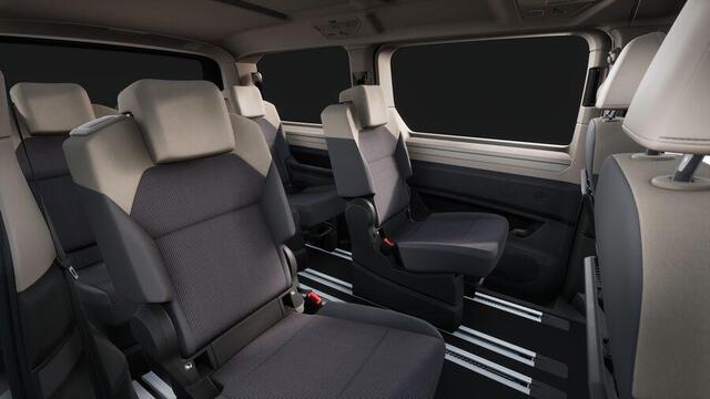 Volkswagen MULTIVAN Trend Edition L2 1.5 eHybrid 180 kW (245 pk) 4M | 3-zone airconditioning | Digital cockpit pro | Sluithulp | Achteruitrijcamera | 7 zitplaatsen | Keyless Advanced |
