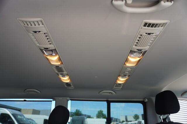 Volkswagen MULTIVAN Transporter MARGE L1H1 150pk Euro6 7-persoons Trekhaak Cruise control Airco Sidebars Radio Bluetooth