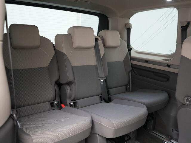 Volkswagen MULTIVAN 1.4 eHybrid Bulli 7 Zits PHEV 218pk Dealer O.H | Trekhaak Af Fabriek | Adaptive Cruise | Camera | Sportstoelen & Stuur Verwarmd | Apple Carplay | BLIS | Navigatie | Virtual | DAB | 17"L.M | Plug In Hybrid |
