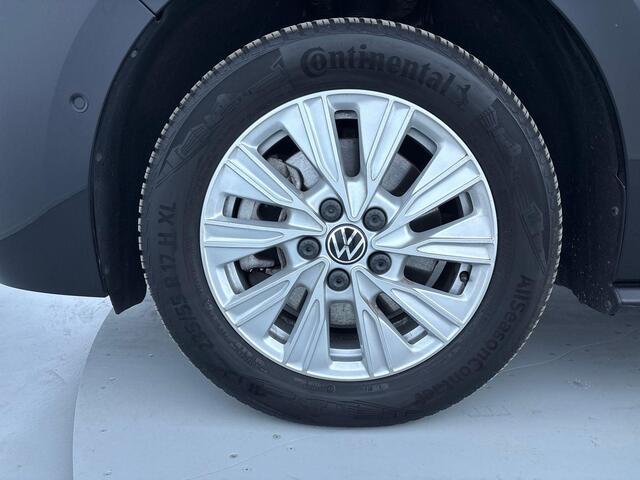 Volkswagen MULTIVAN 1.5 eHybrid L2 Economy Business 4Motion 245 pk Automaat (DSG) | Verlengde garantie | Navigatie | Parkeersensoren (Park assist) | Achteruitrijcamera | Stoelverwarming |