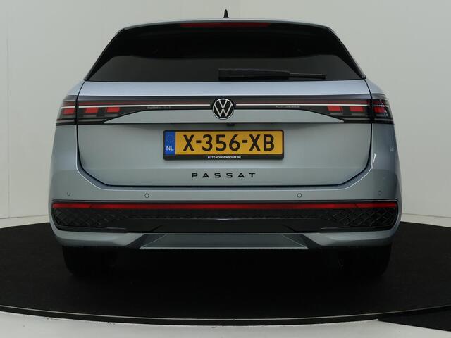 Volkswagen PASSAT Variant 1.5 eTSI DSG R-Line Business | Panoramadak | Harman kardon | 19 inch LM velgen | LED Matrix | Interieurvoorverwarming | 360 graden camera |