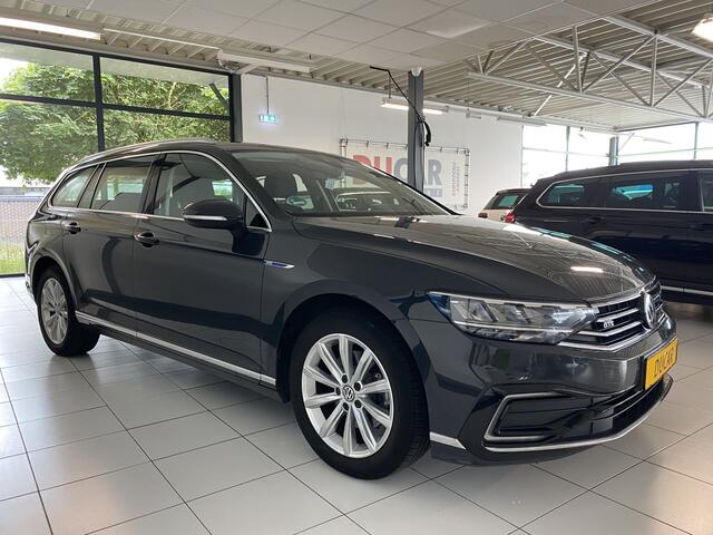 Volkswagen PASSAT Variant 1.4 TSI PHEV GTE Business Apple carplay / Camera