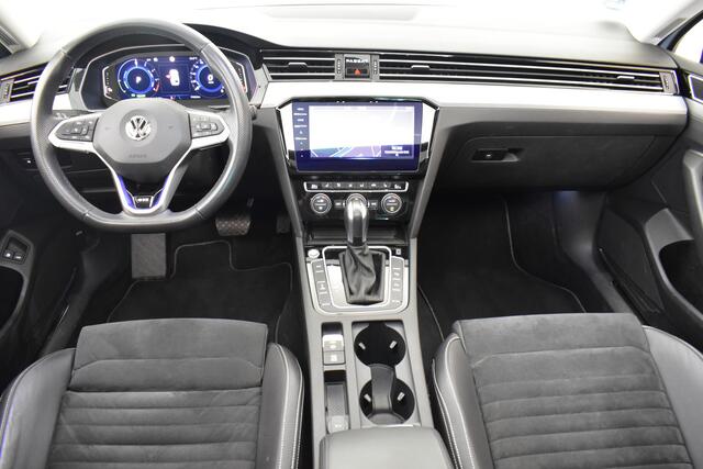 Volkswagen PASSAT GTE Virtual EL Trekt+aKlep Disc pro Navi leder Pano Camera Dodeh detec