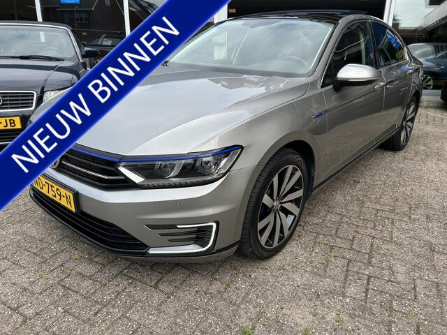 Volkswagen PASSAT 1.4 TSI GTE Connected Series Plus plug in hybride. Bom vol opties