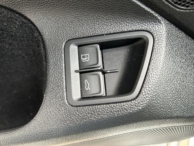 Volkswagen PASSAT 1.4 TSI GTE Connected Series Plus plug in hybride. Bom vol opties