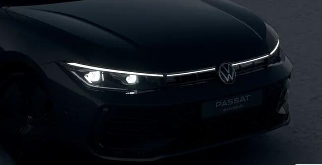 Volkswagen PASSAT Variant 1.5 eHybrid R-Line Business *Black Style*