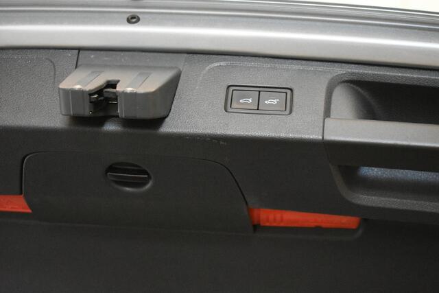 Volkswagen PASSAT Variant GTE El Trekh+aKlep Virtual Disc Pro Pano Vol Leder mem Seats dodeh det