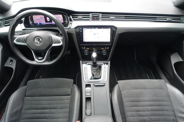 Volkswagen PASSAT 1.5 TSI Automaat R-Line Facelift l Pano l Virtual Cockpit l Camera l NAP