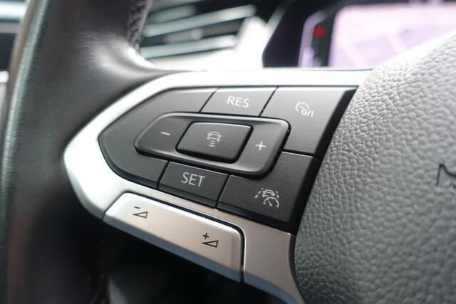 Volkswagen PASSAT 1.5 TSI Automaat R-Line Facelift l Pano l Virtual Cockpit l Camera l NAP