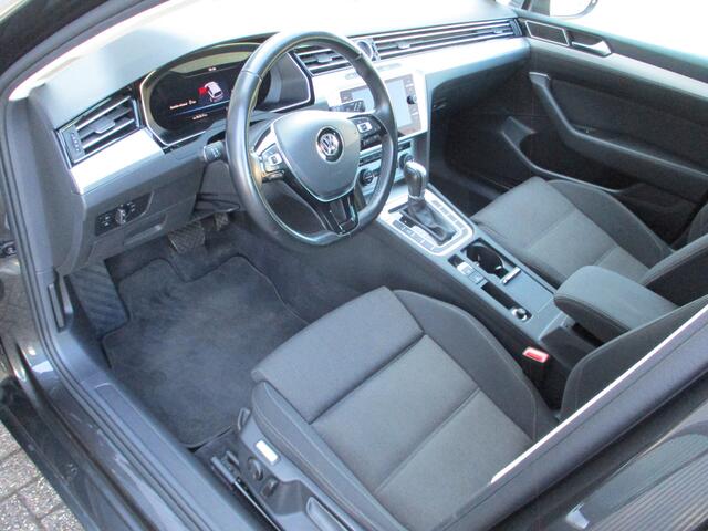 Volkswagen PASSAT Variant 1.5 TSI 150 Pk Navi Trekhaak