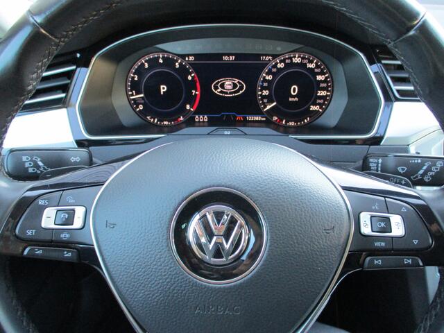 Volkswagen PASSAT Variant 1.5 TSI 150 Pk Navi Trekhaak
