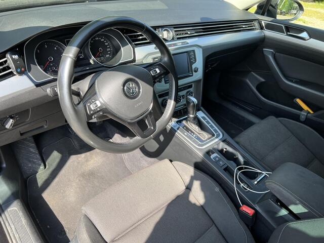 Volkswagen PASSAT Variant 1.6 TDI Connected Series