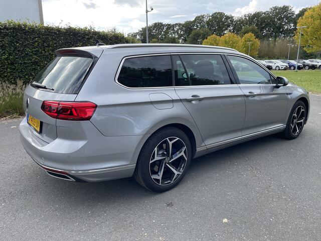 Volkswagen PASSAT Variant 1.4 TSI PHEV 218pk GTE Business DSG / Panoramadak / Head-up Display / Camera / Stoelverwarming