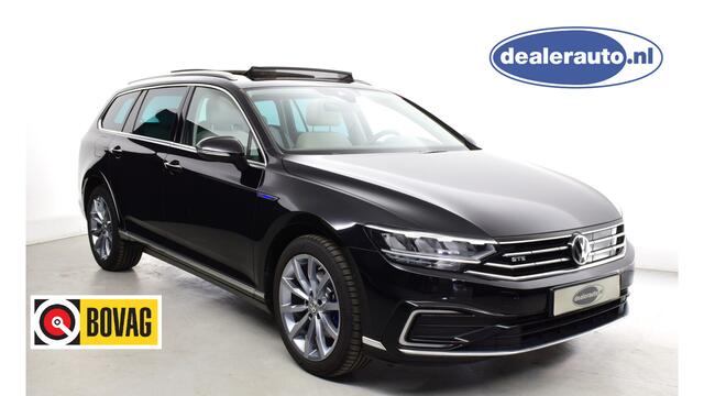 Volkswagen PASSAT Variant 1.4 TSI PHEV GTE, Panorama, Trekhaak, Carplay, Alcantara\Leder