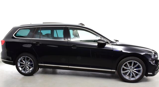 Volkswagen PASSAT Variant 1.4 TSI PHEV GTE, Panorama, Trekhaak, Carplay, Alcantara\Leder