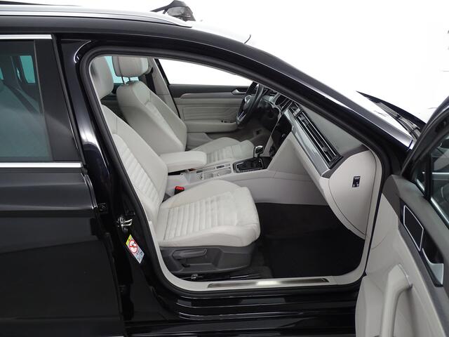 Volkswagen PASSAT Variant 1.4 TSI PHEV GTE, Panorama, Trekhaak, Carplay, Alcantara\Leder