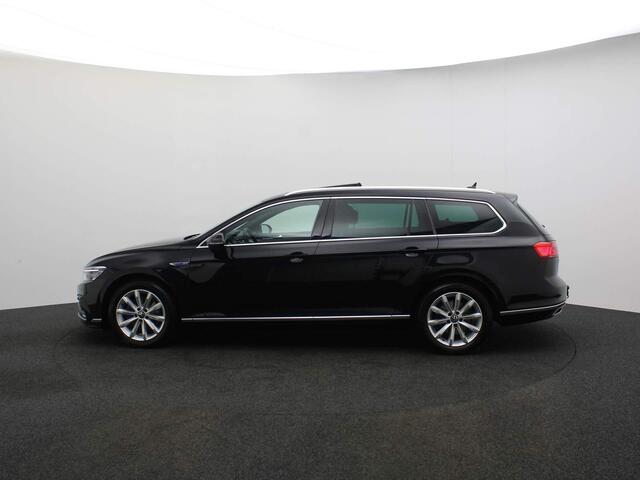 Volkswagen PASSAT Variant GTE Business 1.4 TSI eHybrid 218pk DSG Automaat Trekhaak, Panoramadak, Elektrische achterklep, LED matrix koplampen, Navigatie, Adaptive cruise control, Stuurwiel verwarmd, Achteruitrijcamera, Parkeersensoren