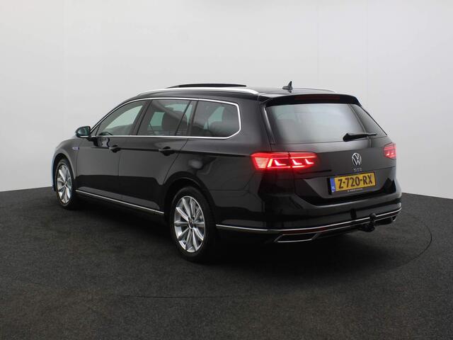 Volkswagen PASSAT Variant GTE Business 1.4 TSI eHybrid 218pk DSG Automaat Trekhaak, Panoramadak, Elektrische achterklep, LED matrix koplampen, Navigatie, Adaptive cruise control, Stuurwiel verwarmd, Achteruitrijcamera, Parkeersensoren