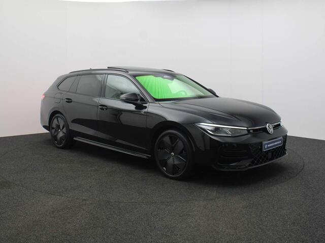 Volkswagen PASSAT Variant R-Line Business 1.5 eTSI 150pk DSG Automaat Panoramadak, Harman kardon audio, 360 camera, Head up display, Adaptive cruise control, Navigatie, LED matrix koplampen, Verwarmde voorruit, Stoelverwarming