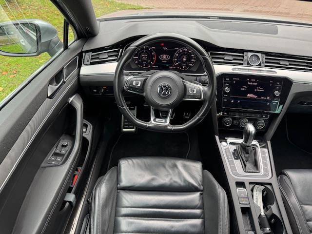 Volkswagen PASSAT VARIANT 1.5TSI 150PK DSG R-LINE HIGHLINE/VIRTDASH/ACARPLAY/NAV/LEER