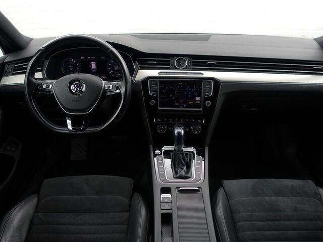 Volkswagen PASSAT Variant 1.4 TSI GTE Connected Series Plus Aut- Virtual Cockpit, Panodak, Ergo Comfort, Carplay, Sfeerverlichting, Ada Cruise